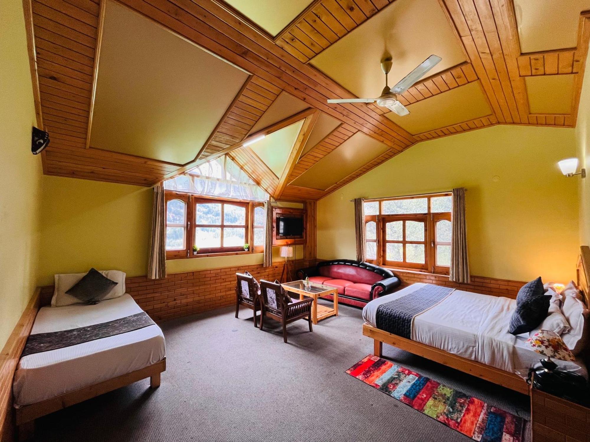 Snow Clad Riverview Hotel & Resort, Manali ภายนอก รูปภาพ