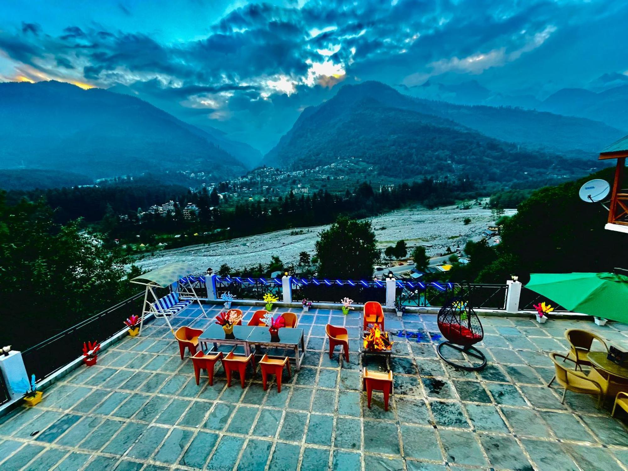 Snow Clad Riverview Hotel & Resort, Manali ภายนอก รูปภาพ