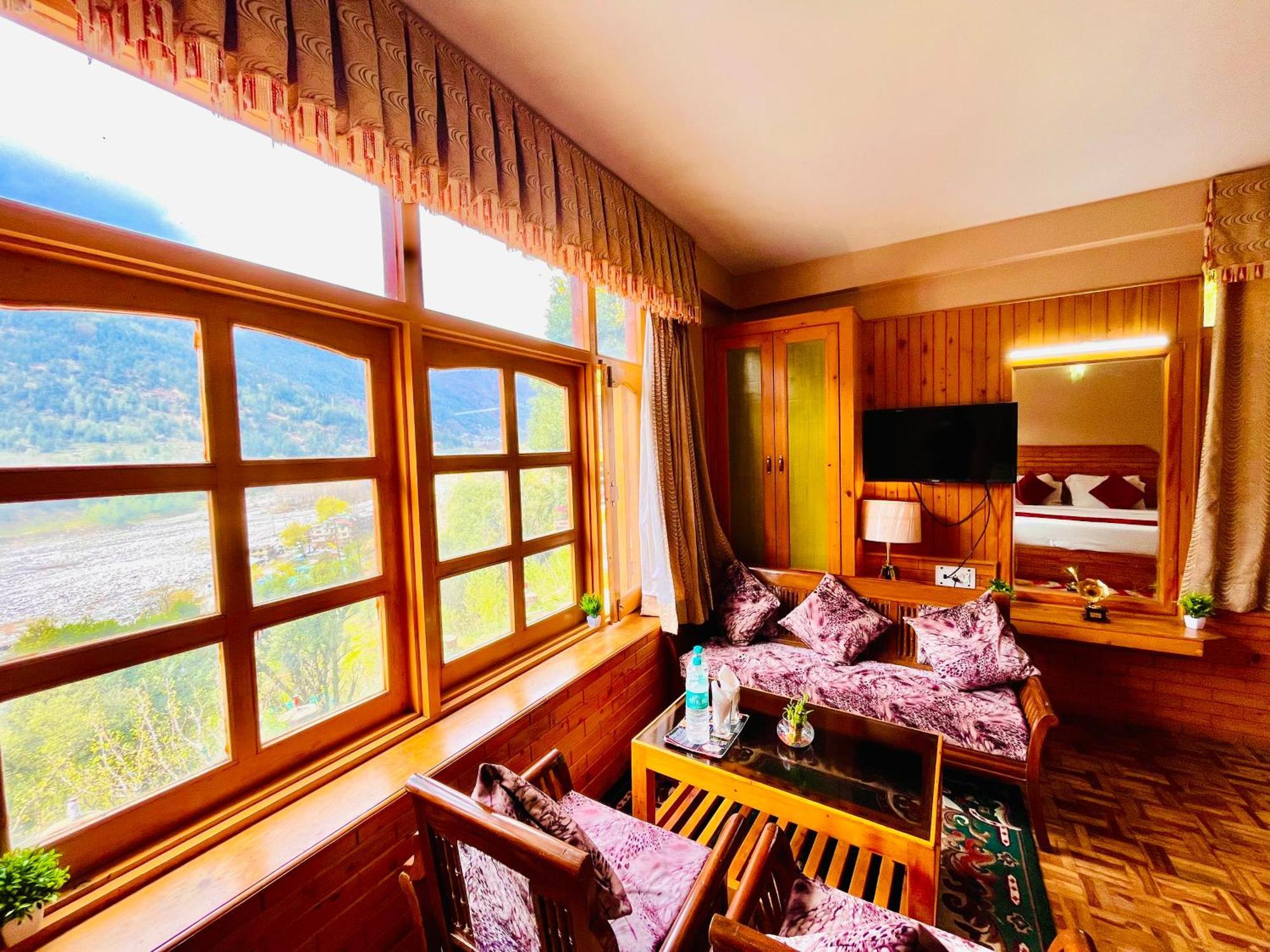 Snow Clad Riverview Hotel & Resort, Manali ภายนอก รูปภาพ