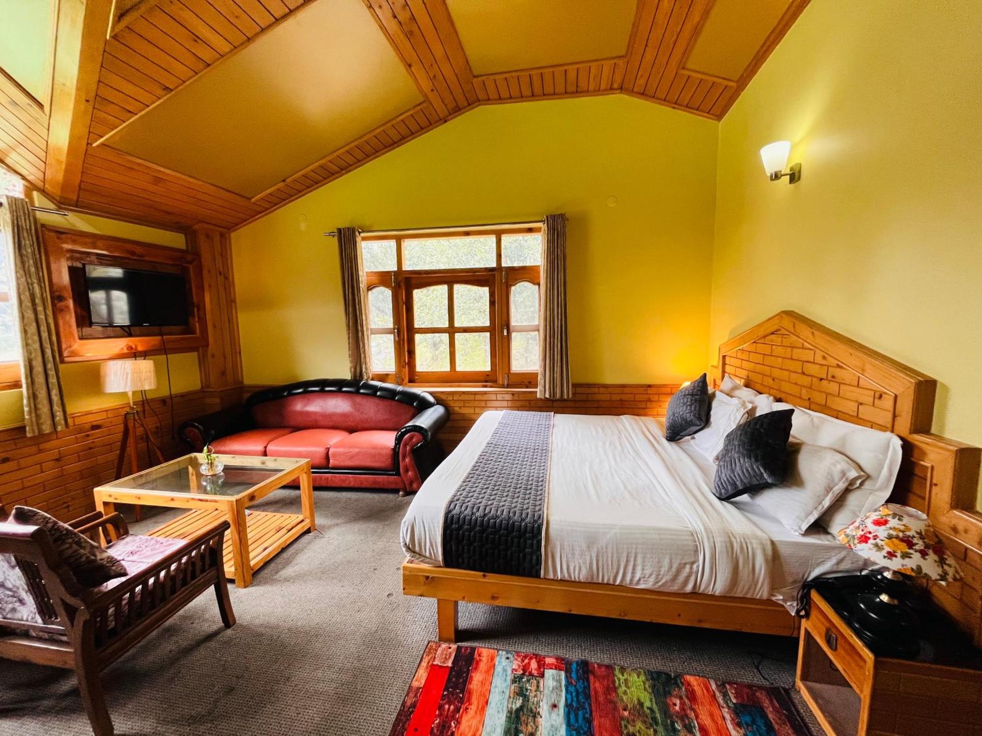 Snow Clad Riverview Hotel & Resort, Manali ภายนอก รูปภาพ