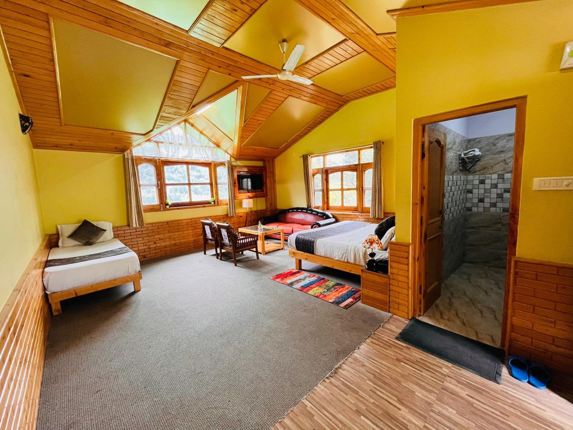 Snow Clad Riverview Hotel & Resort, Manali ภายนอก รูปภาพ