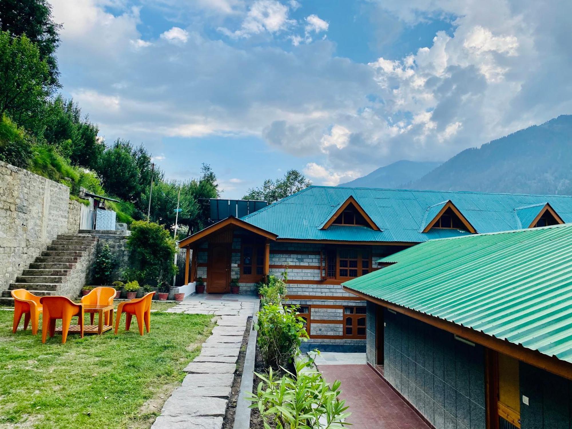 Snow Clad Riverview Hotel & Resort, Manali ภายนอก รูปภาพ