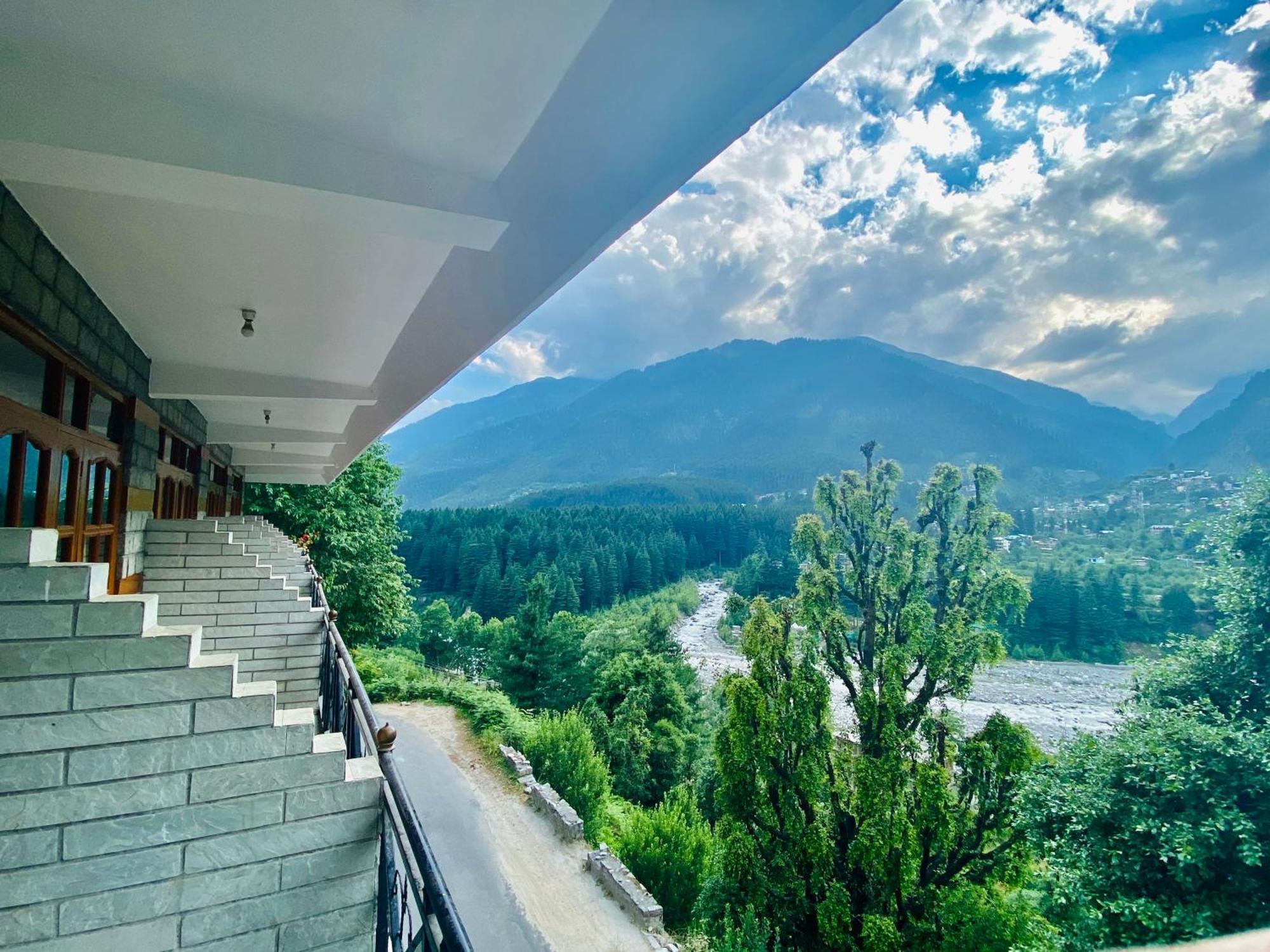 Snow Clad Riverview Hotel & Resort, Manali ภายนอก รูปภาพ