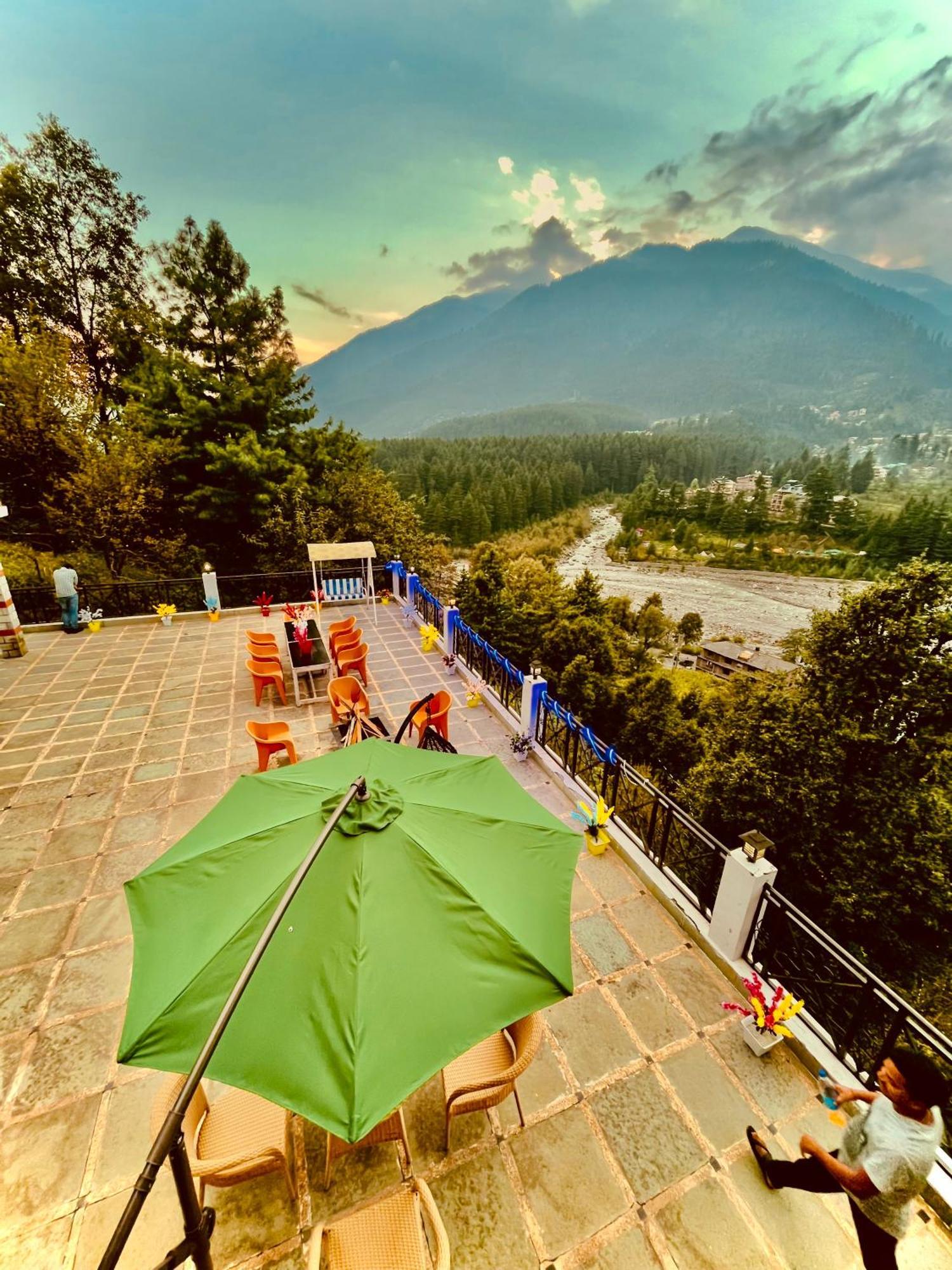 Snow Clad Riverview Hotel & Resort, Manali ภายนอก รูปภาพ